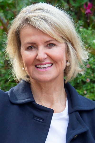 Pauline Bach